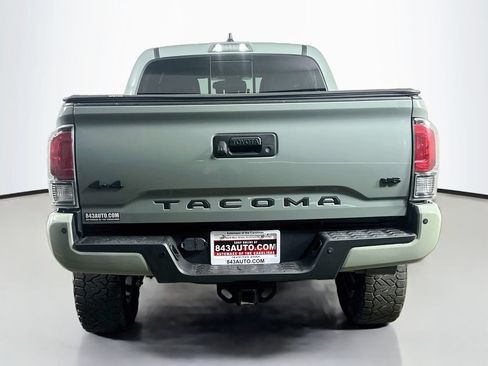 Used 2023 Toyota Tacoma TRD Off-Road w/ TRD Premium Off Road Package AWD/4WD image 6