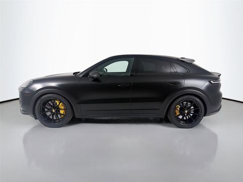 Certified 2024 Porsche Cayenne Turbo GT AWD/4WD image 2