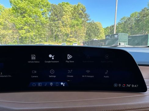 Used 2025 Cadillac XT4 Sport FWD image 27
