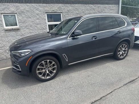 Used 2020 BMW X5 xDrive40i w/ Premium Package AWD/4WD image 3