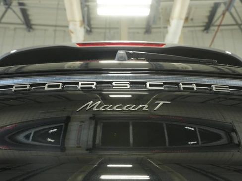 New 2026 Porsche Macan Turbo image 38