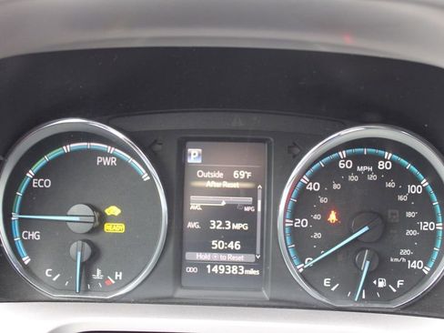 Used 2017 Toyota RAV4 XLE image 35