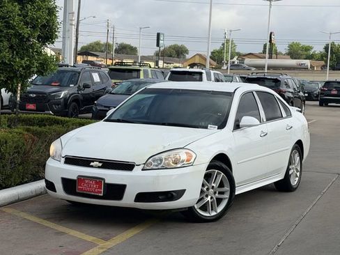 Used 2013 Chevrolet Impala LTZ FWD image 2