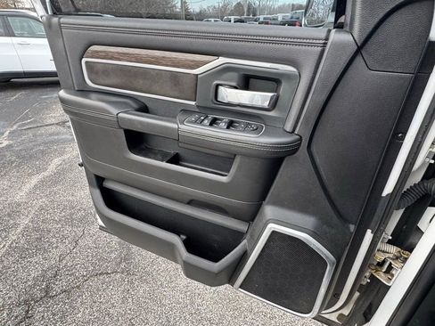 Used 2020 RAM 2500 Laramie image 25