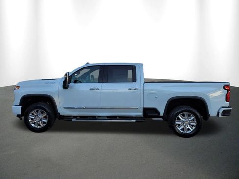 New 2026 Chevrolet Silverado 2500 High Country w/ Technology Package AWD/4WD image 4