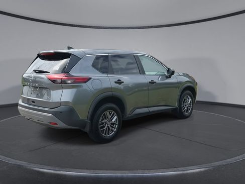 Used 2023 Nissan Rogue S AWD/4WD image 8