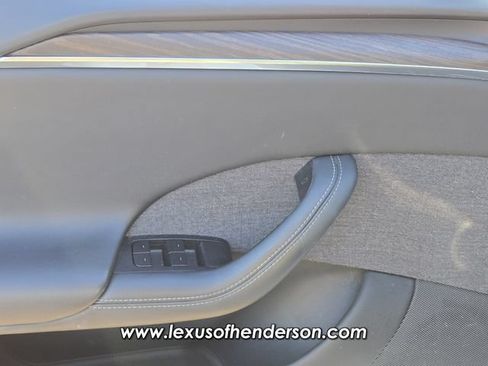 Used 2022 Tesla Model S AWD/4WD image 21