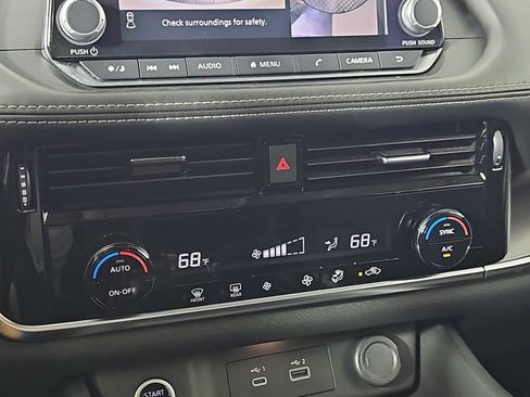 Used 2021 Nissan Rogue SV FWD image 22