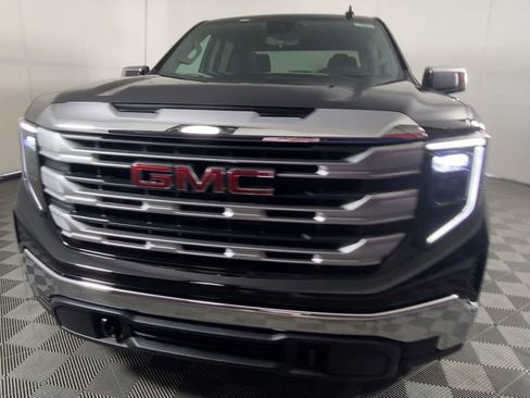 New 2026 GMC Sierra 1500 SLE image 5