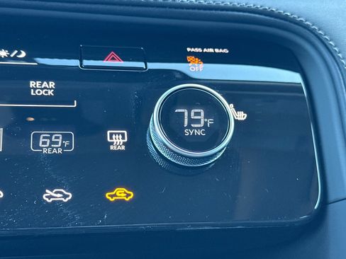 Used 2025 INFINITI QX60 Pure image 32