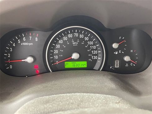 Used 2006 Kia Sedona LX image 5