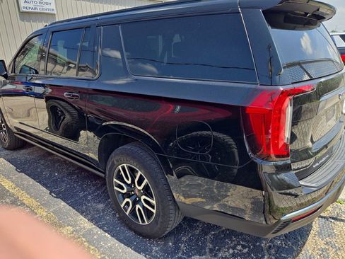 Certified 2023 GMC Yukon XL AT4 AWD/4WD image 3