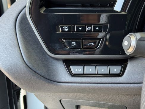 Used 2026 Lexus TX 500h AWD w/ Technology Package image 18