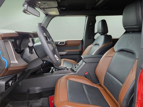 Used 2023 Ford Bronco Outer Banks AWD/4WD image 14