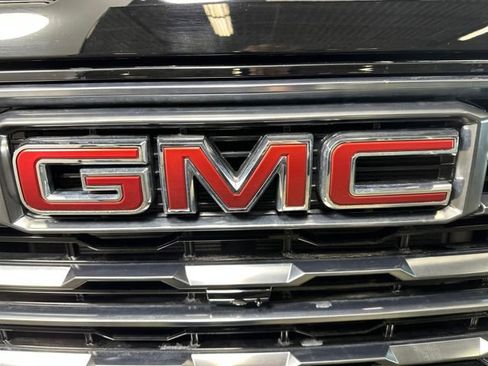 Used 2024 GMC Sierra 2500 AT4 w/ AT4 Premium Plus Package image 9