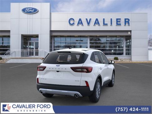 Used 2025 Ford Escape Active w/ Cold Weather Package image 8