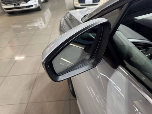 Used 2022 Audi Q4 e-tron Prestige image 34