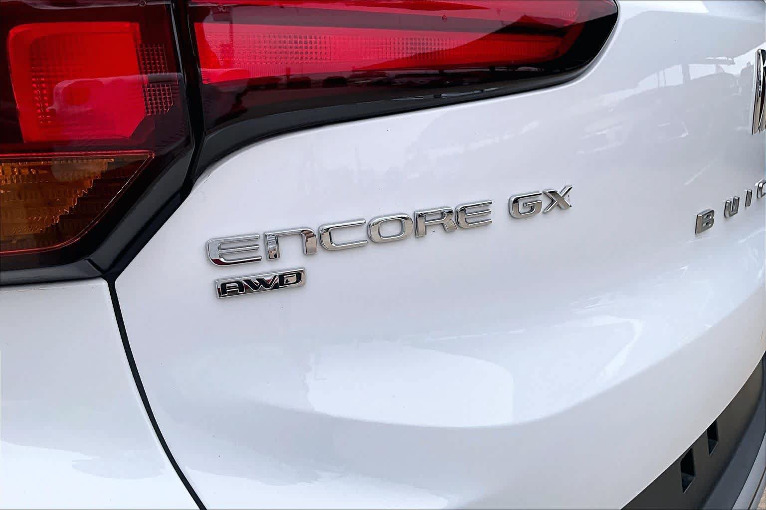Used 2025 Buick Encore GX Preferred AWD/4WD image 10