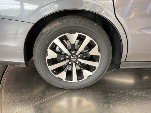 New 2026 Honda Odyssey EX-L image 10