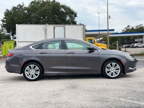 Used 2015 Chrysler 200 Limited w/ Convenience Group FWD image 6