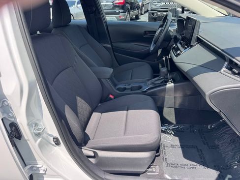 Used 2023 Toyota Corolla LE FWD image 21