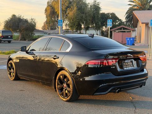 Used 2020 Jaguar XE S image 7