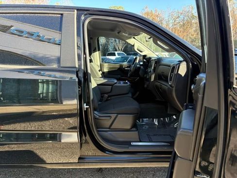 Used 2020 Chevrolet Silverado 1500 RST w/ RST Value Package image 34