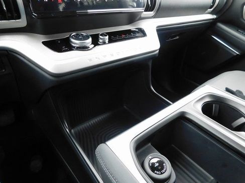 New 2026 Ford Expedition Active image 49