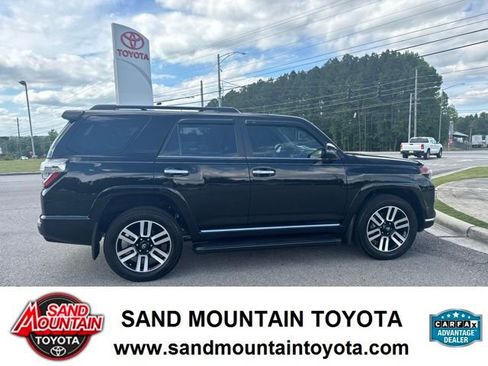 Used 2024 Toyota 4Runner Limited AWD/4WD image 2