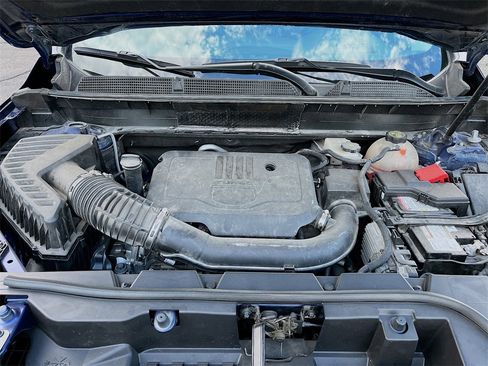 Used 2023 GMC Acadia Denali w/ Denali Technology Package image 33