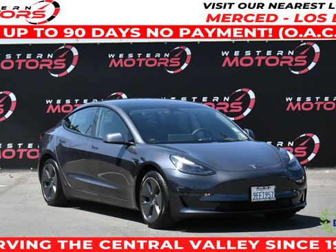 Used 2023 Tesla Model 3 Standard Range RWD image 1
