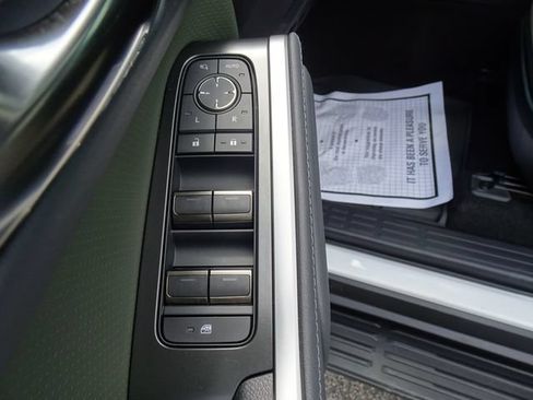 Used 2024 Lexus GX 550 AWD/4WD image 13