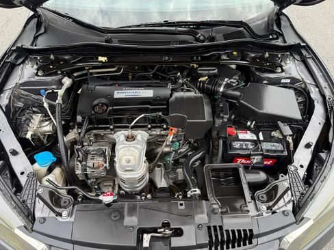 Used 2013 Honda Accord Sport image 22