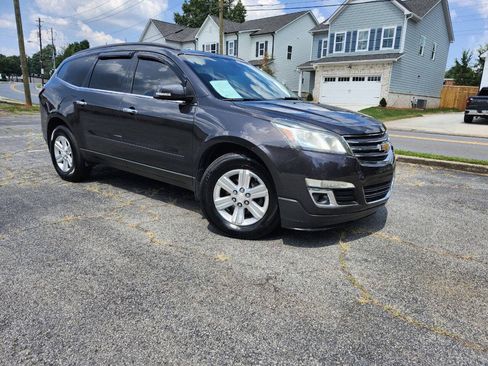 Used 2014 Chevrolet Traverse LT AWD/4WD image 1