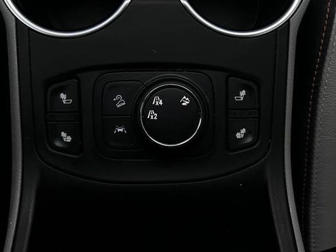 Used 2020 GMC Terrain SLT image 14