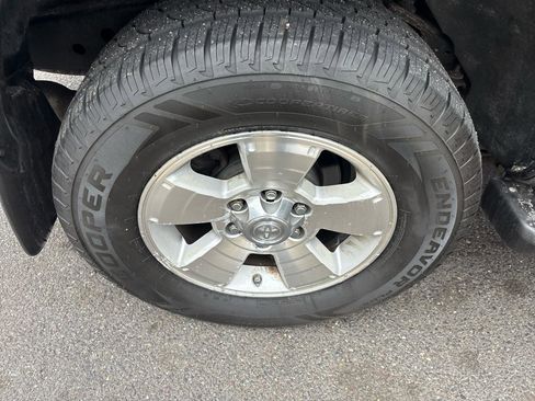 Used 2006 Toyota 4Runner SR5 image 21