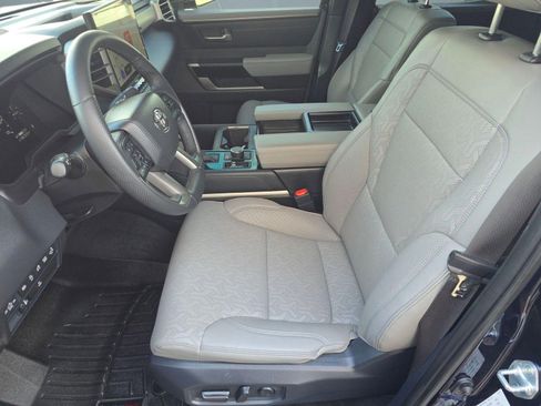 Used 2025 Toyota Tundra Limited w/ Power Package AWD/4WD image 5