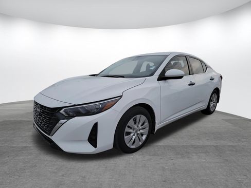 Used 2024 Nissan Sentra S image 3