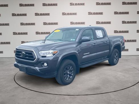 Used 2023 Toyota Tacoma SR5 AWD/4WD image 1