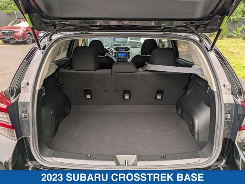 Used 2023 Subaru Crosstrek 2.0i AWD/4WD image 32