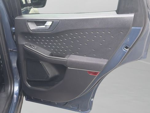 Used 2020 Ford Escape SE FWD image 23
