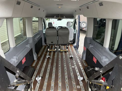 Used 2015 Ford Transit 350 XL RWD image 18