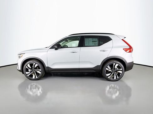 New 2026 Volvo XC40 B5 Ultra w/ Climate Package AWD/4WD image 4