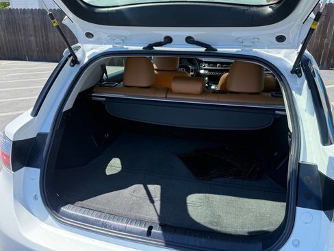 Used 2013 Lexus CT 200h FWD image 17
