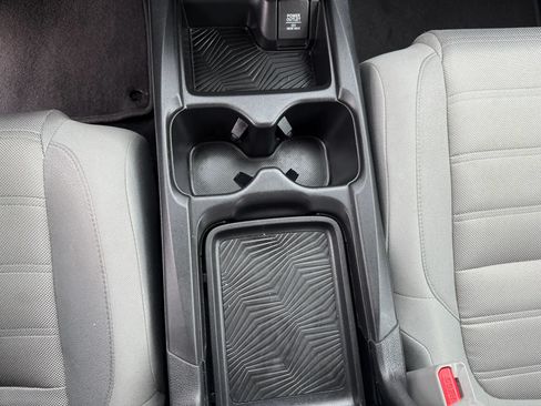 Used 2018 Honda CR-V LX image 20
