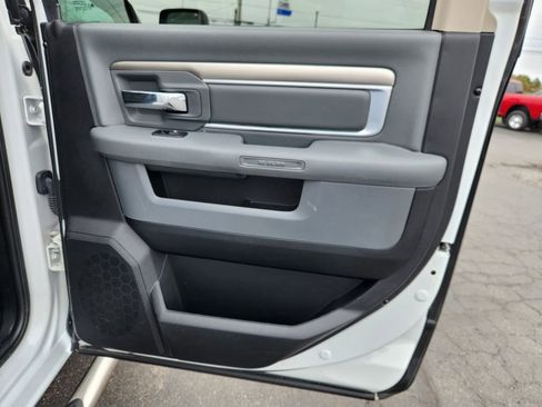 Used 2016 RAM 2500 SLT image 13