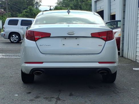 Used 2013 Kia Optima LX FWD image 4