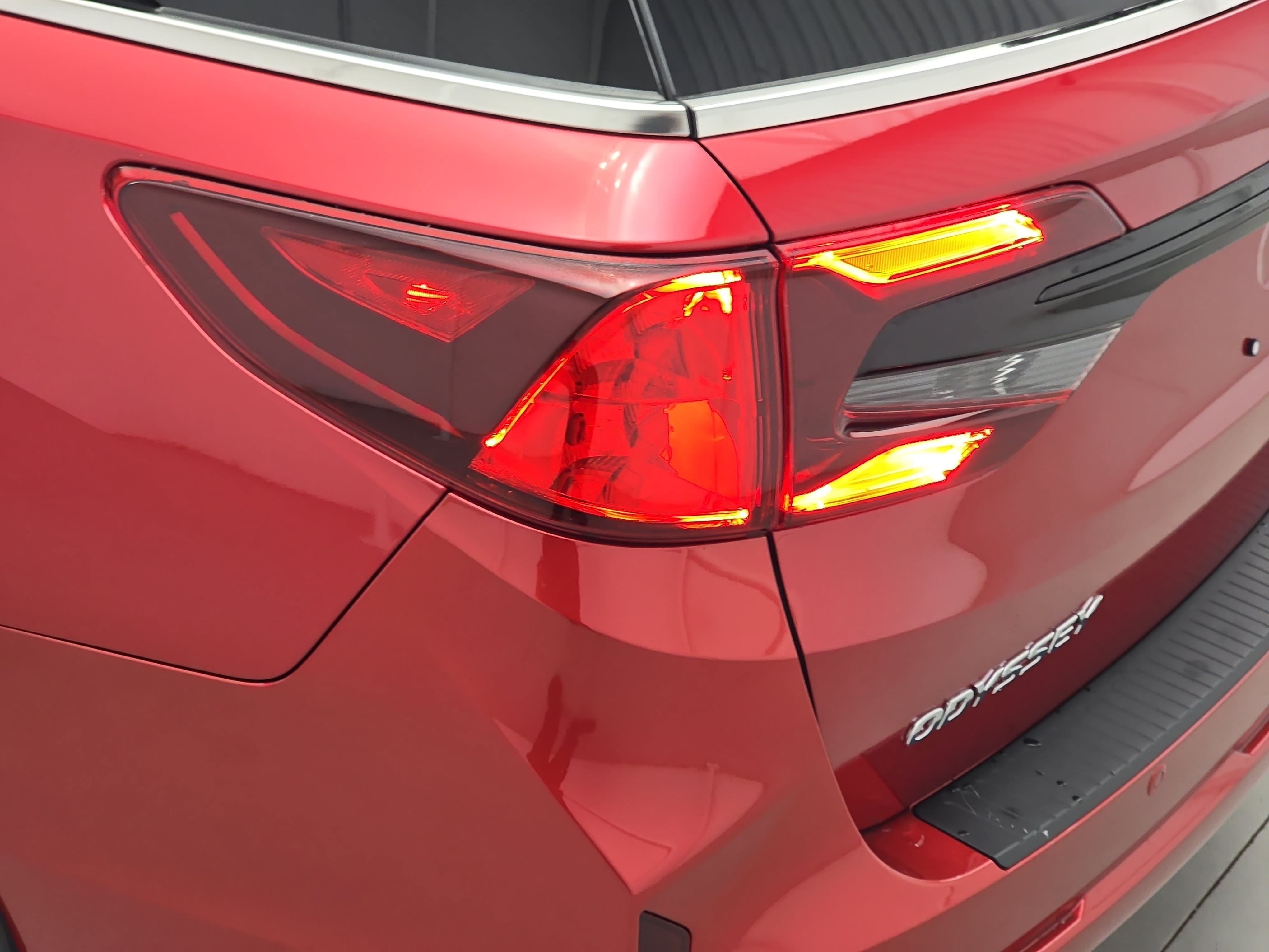 New 2027 Honda Odyssey Elite image 37