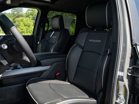 New 2026 RAM 3500 Laramie AWD/4WD image 25
