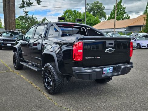 Used 2019 Chevrolet Colorado ZR2 w/ ZR2 Midnight Special Edition AWD/4WD image 3